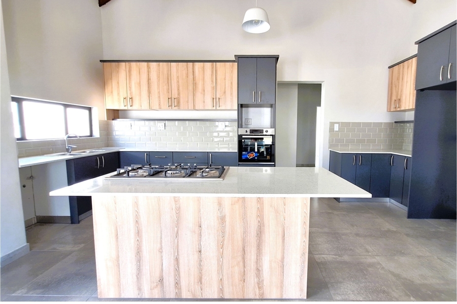 3 Bedroom Property for Sale in Brittania Beach Estate Western Cape